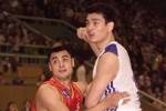 场均41.3+21+3.2！杨毅：姚明02年总决赛场均40+并不是CBA水平低