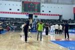博主：北京宁波季前赛因天气导致场地湿滑延后开球 正做烘干处理